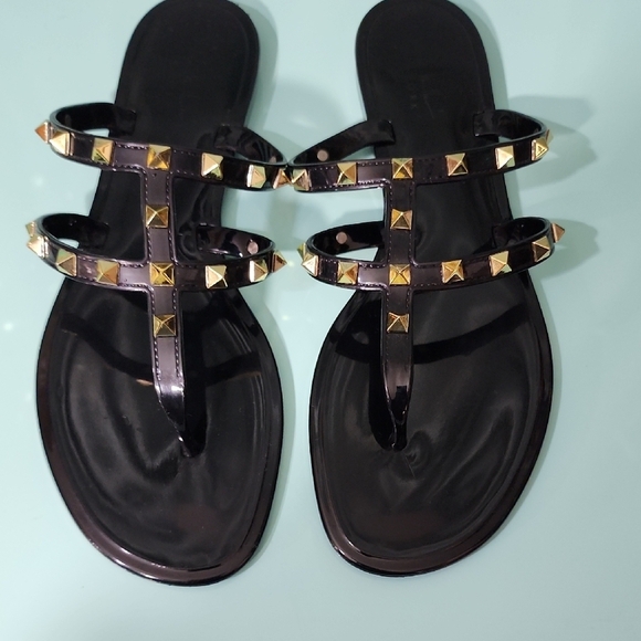 Nicole by Nicole Miller Black and Gold Sandals with Studded Straps - Picture 1 of 4